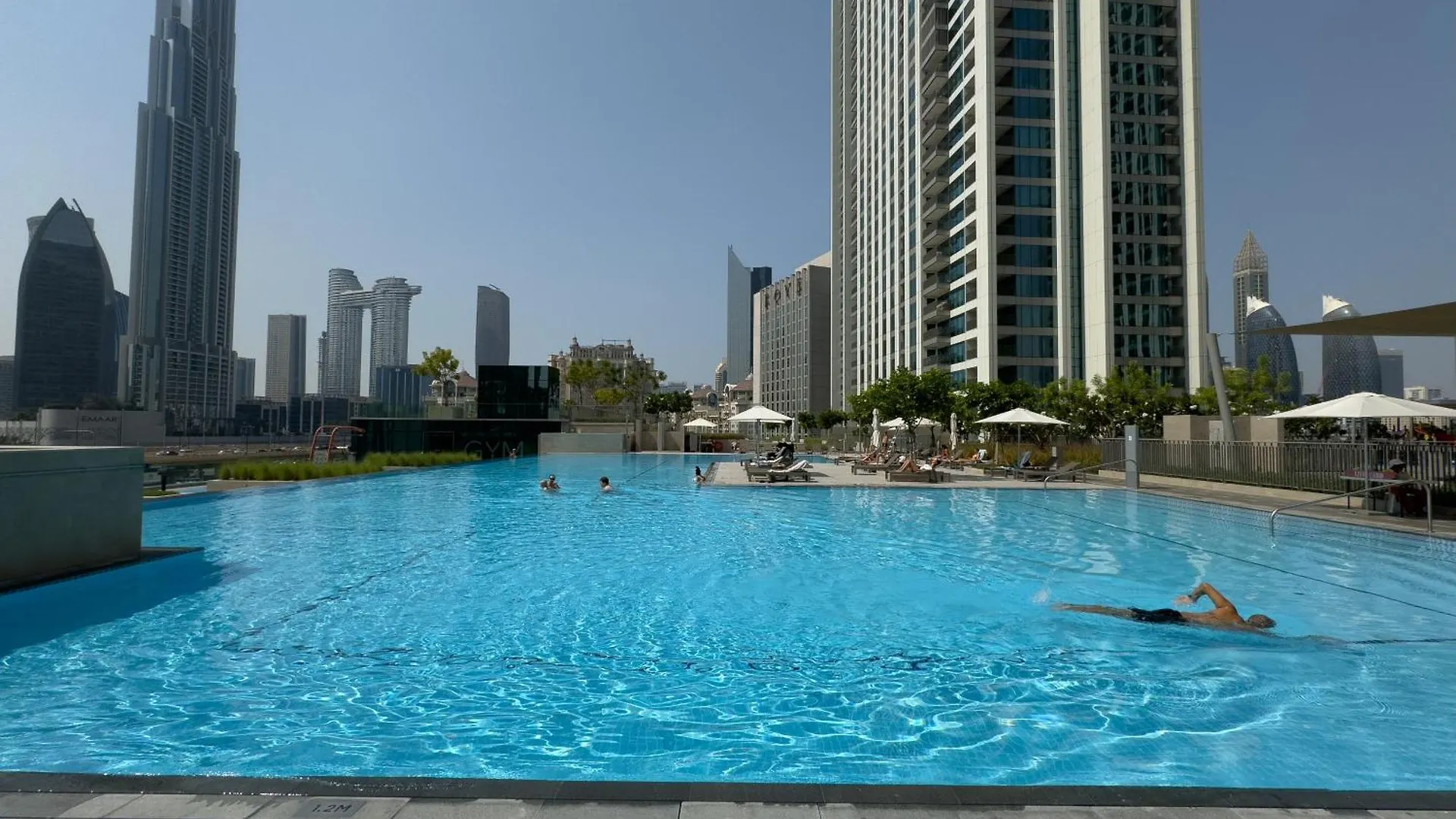 Lux 4Bhk In Downtown, Burj Khalifa View Near Dubai Mall Apartment