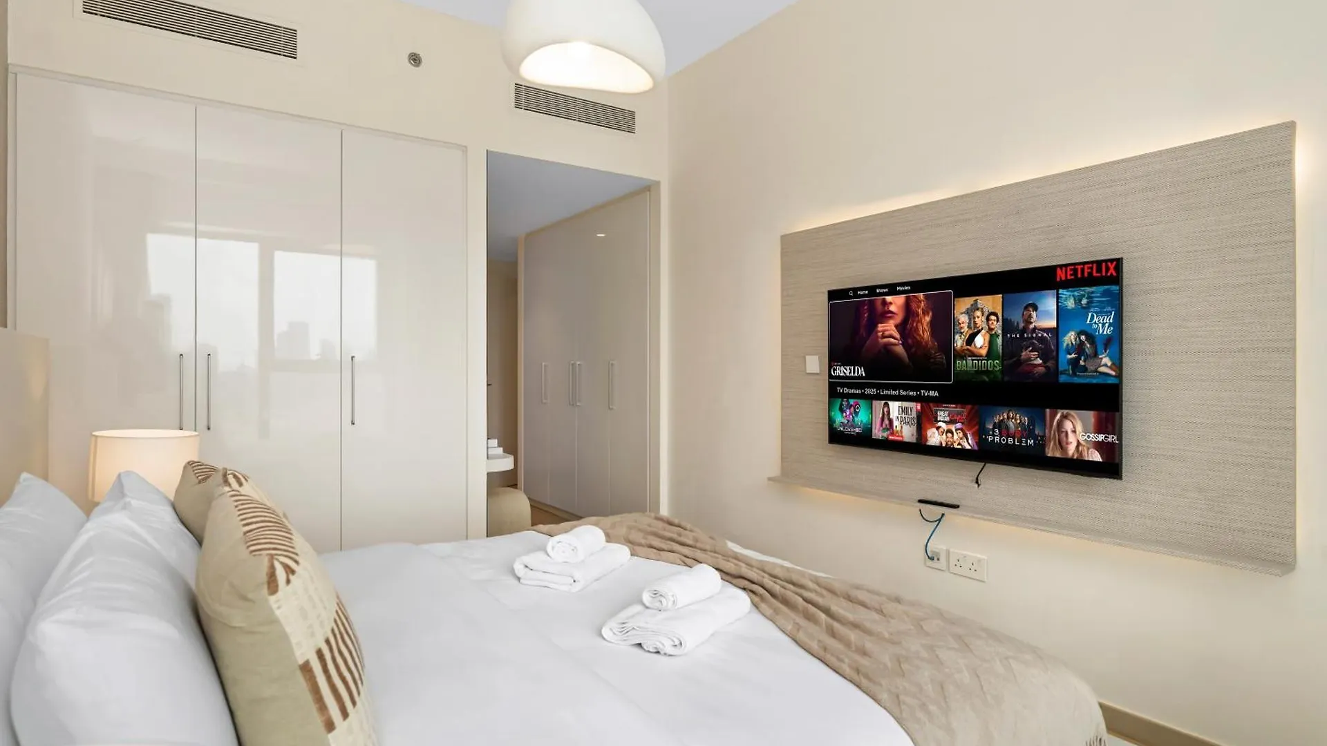 Lux 4Bhk In Downtown, Burj Khalifa View Near Dubai Mall