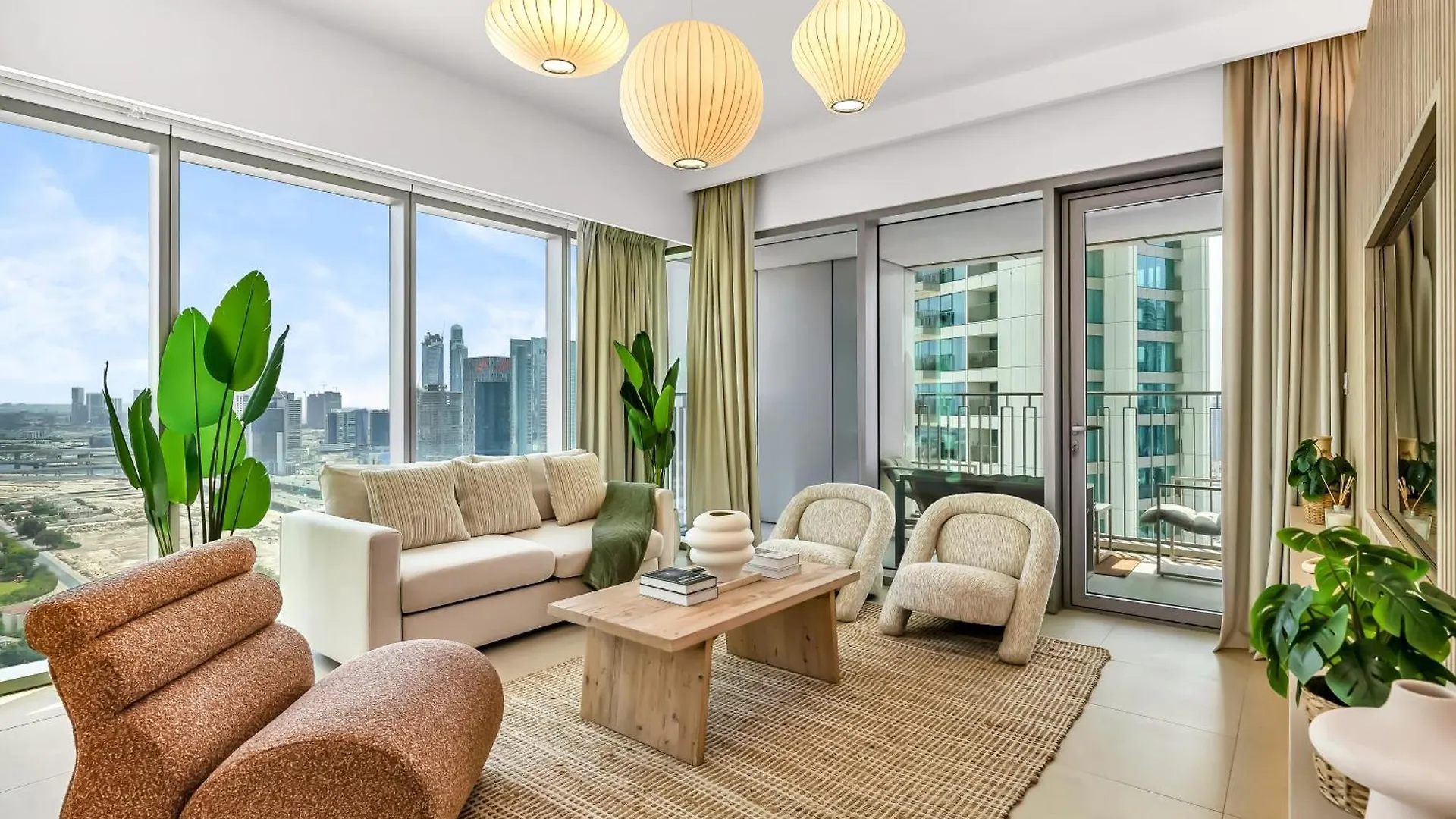 Lux 4Bhk In Downtown, Burj Khalifa View Near Dubai Mall Apartment