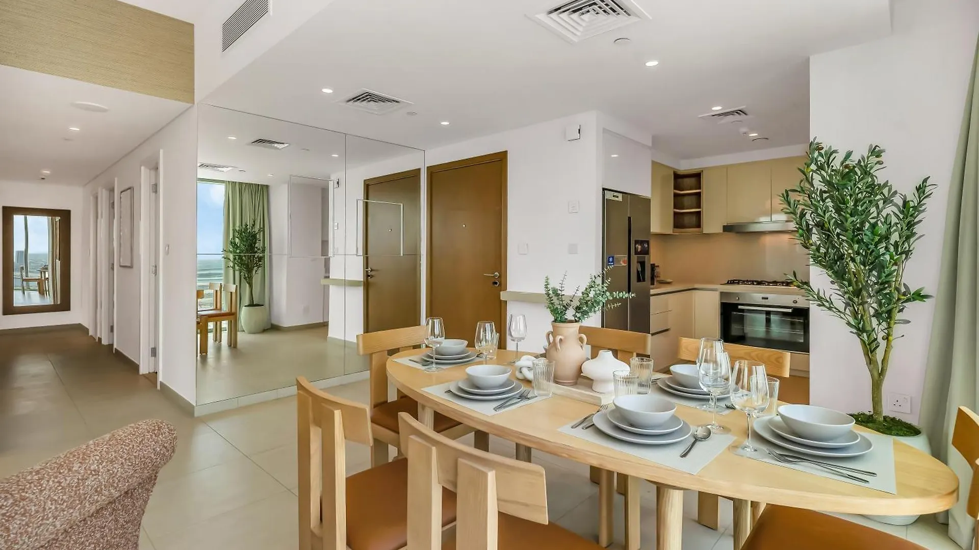 Lux 4Bhk In Downtown, Burj Khalifa View Near Dubai Mall